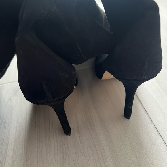 White House black market black suede fold over boots 9 - Picture 6 of 13